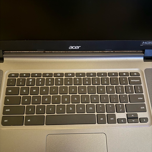 ACER CHROMEBOOK 15, 15.6 HD, 2GB, 16GB STORAGE, CB3-532-C3F7 with charger - Picture 3 of 7